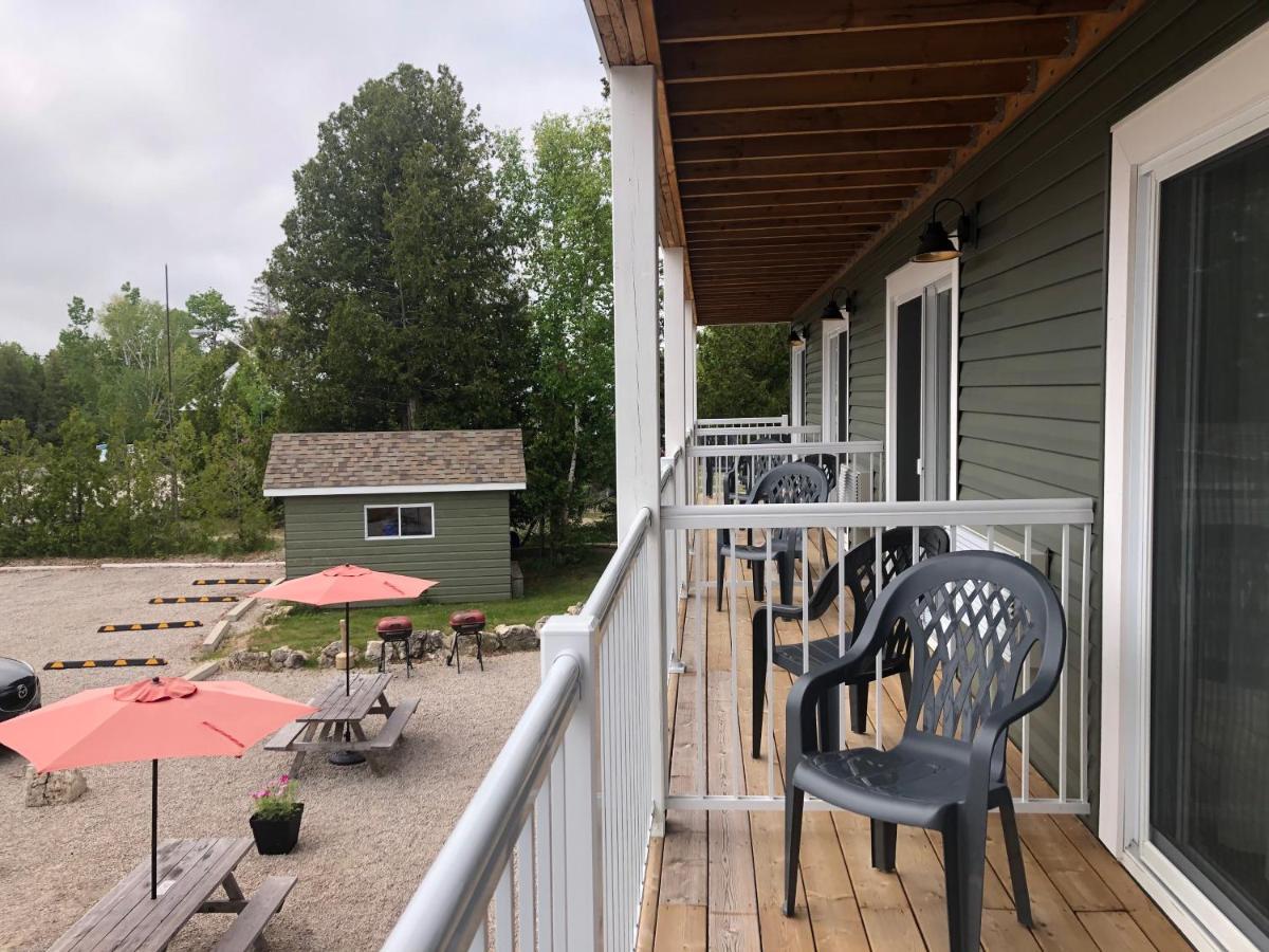 Escarpment Heights Motel Tobermory Exteriér fotografie